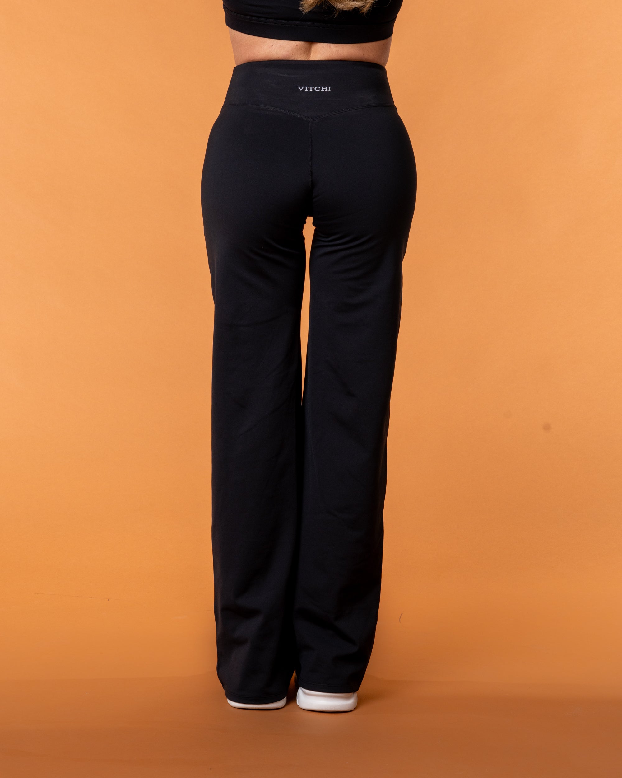 Signature Flat Pants Black
