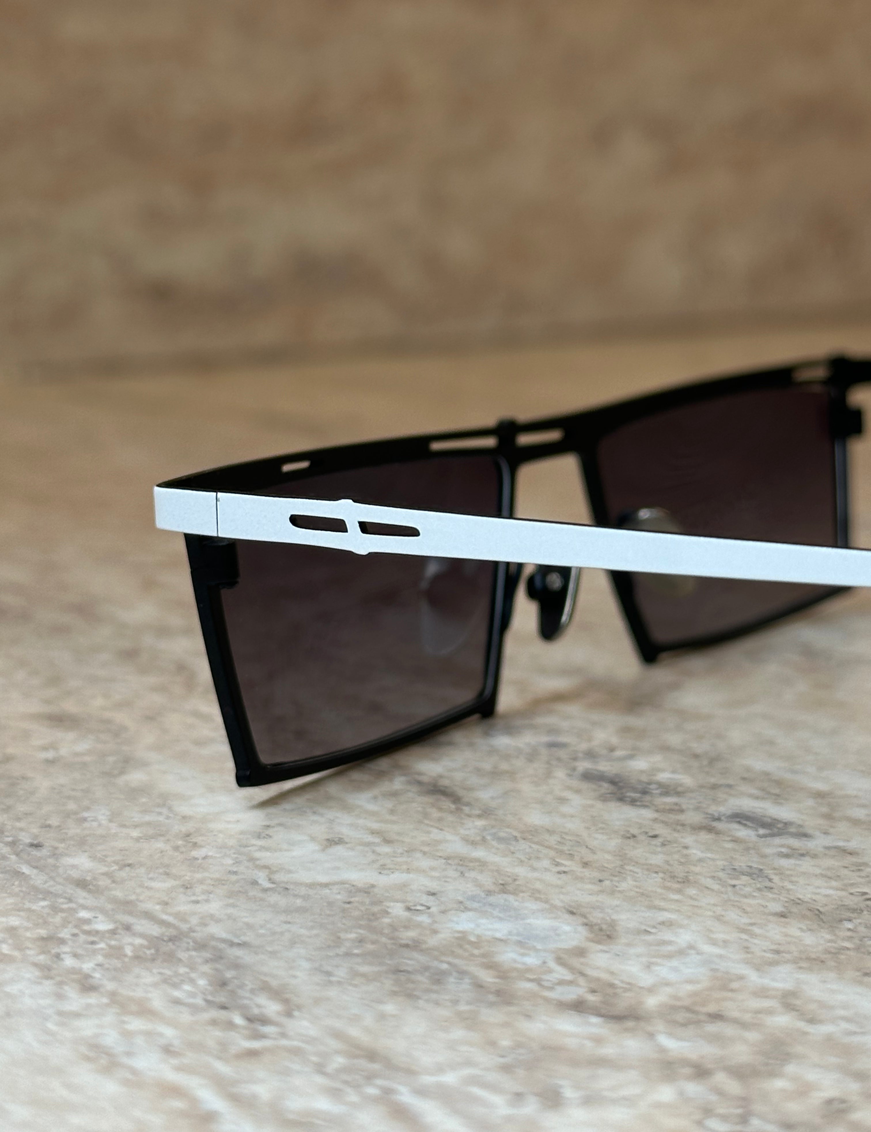 King Glasses White