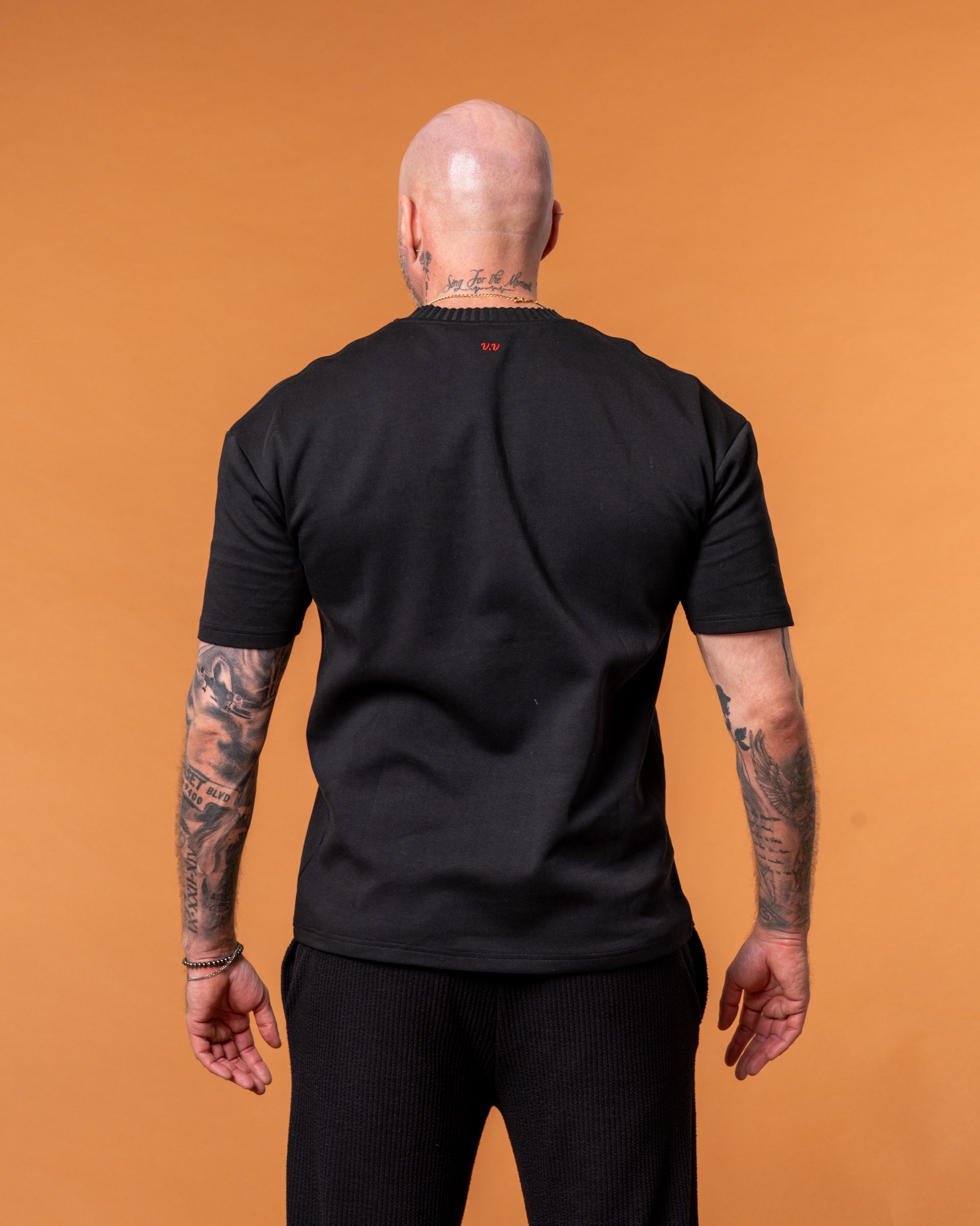 Aura Tee Black - NORTHLINE LABEL AS