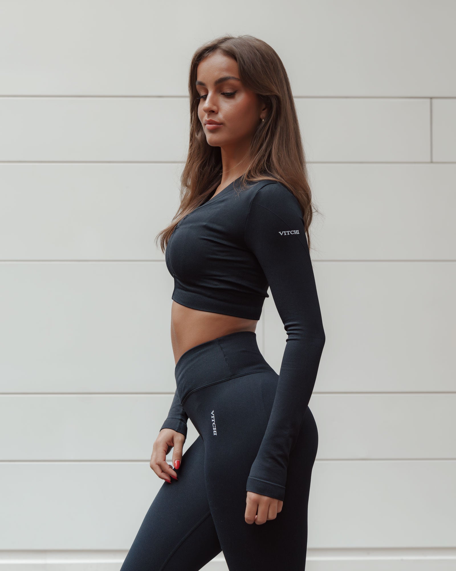 Classy v - zip top black - NORTHLINE LABEL AS