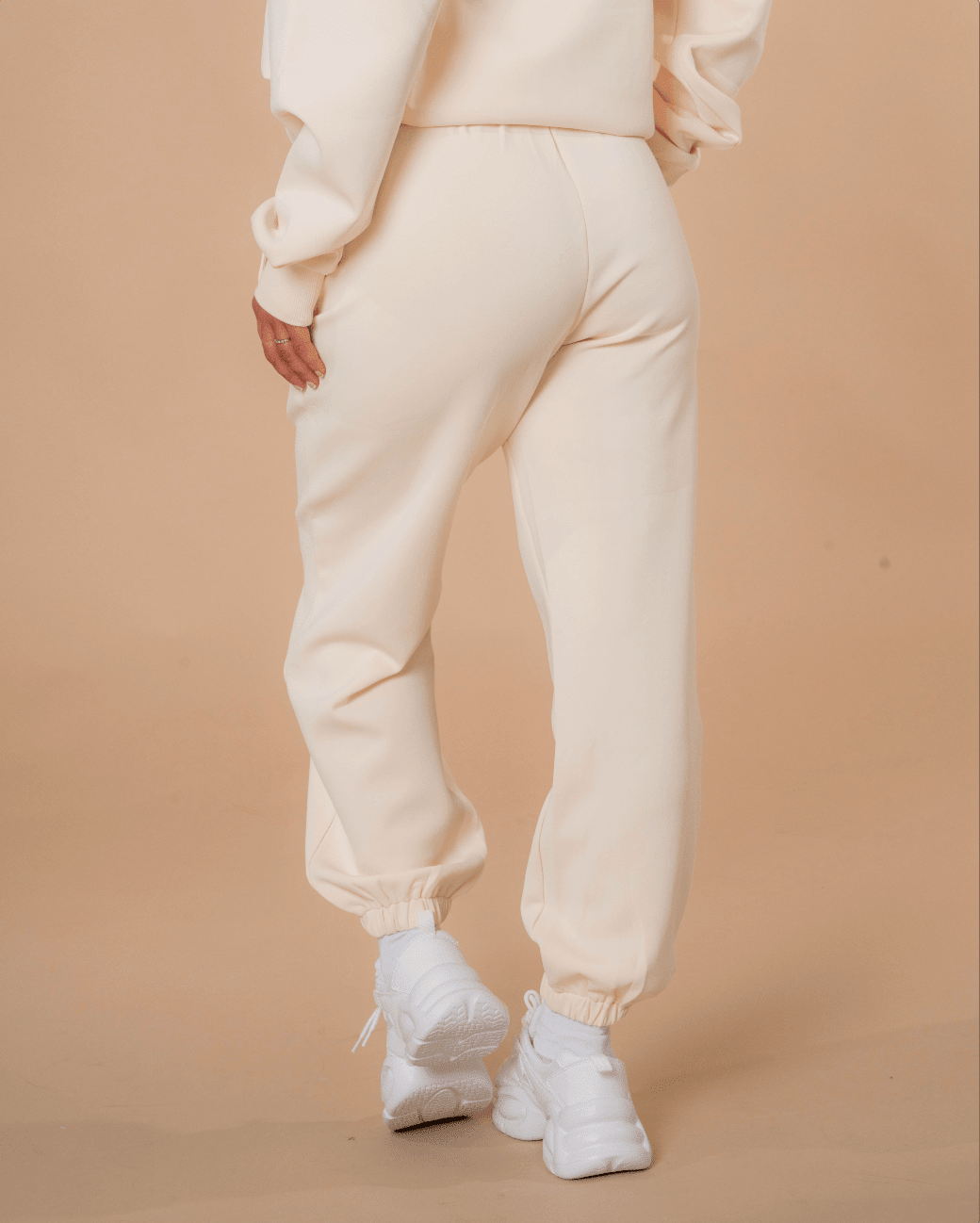 Luxe tracksuit pants oversized vanilla - NORTHLINE LABEL AS