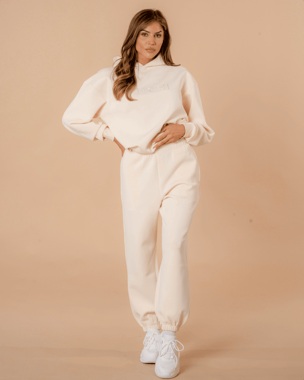 Luxe tracksuit pants oversized vanilla - NORTHLINE LABEL AS