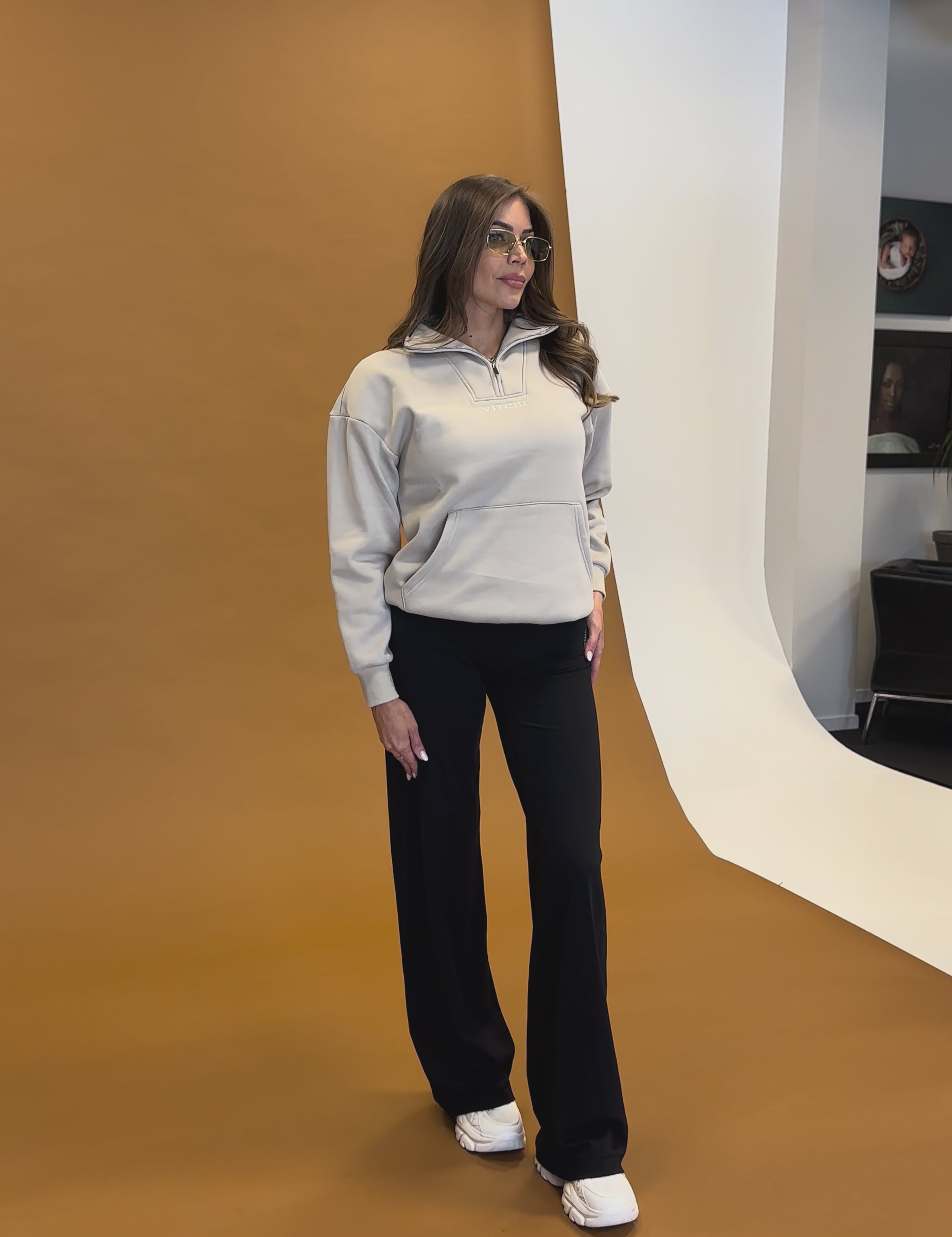 Premium Sweatshirt Beige