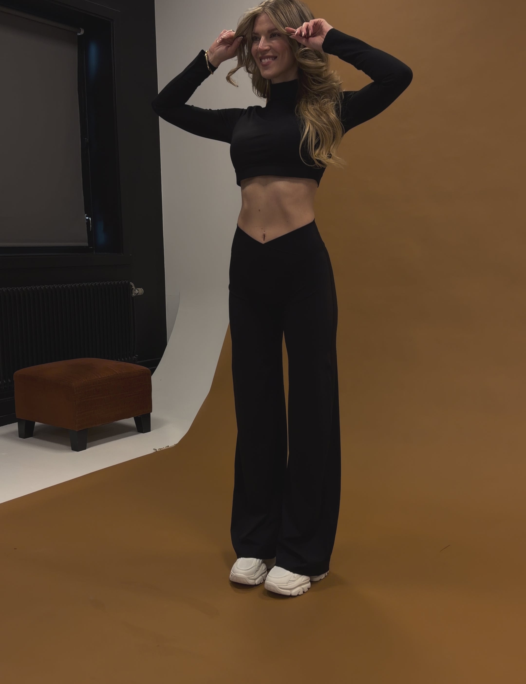 V-Waist Flat Pants