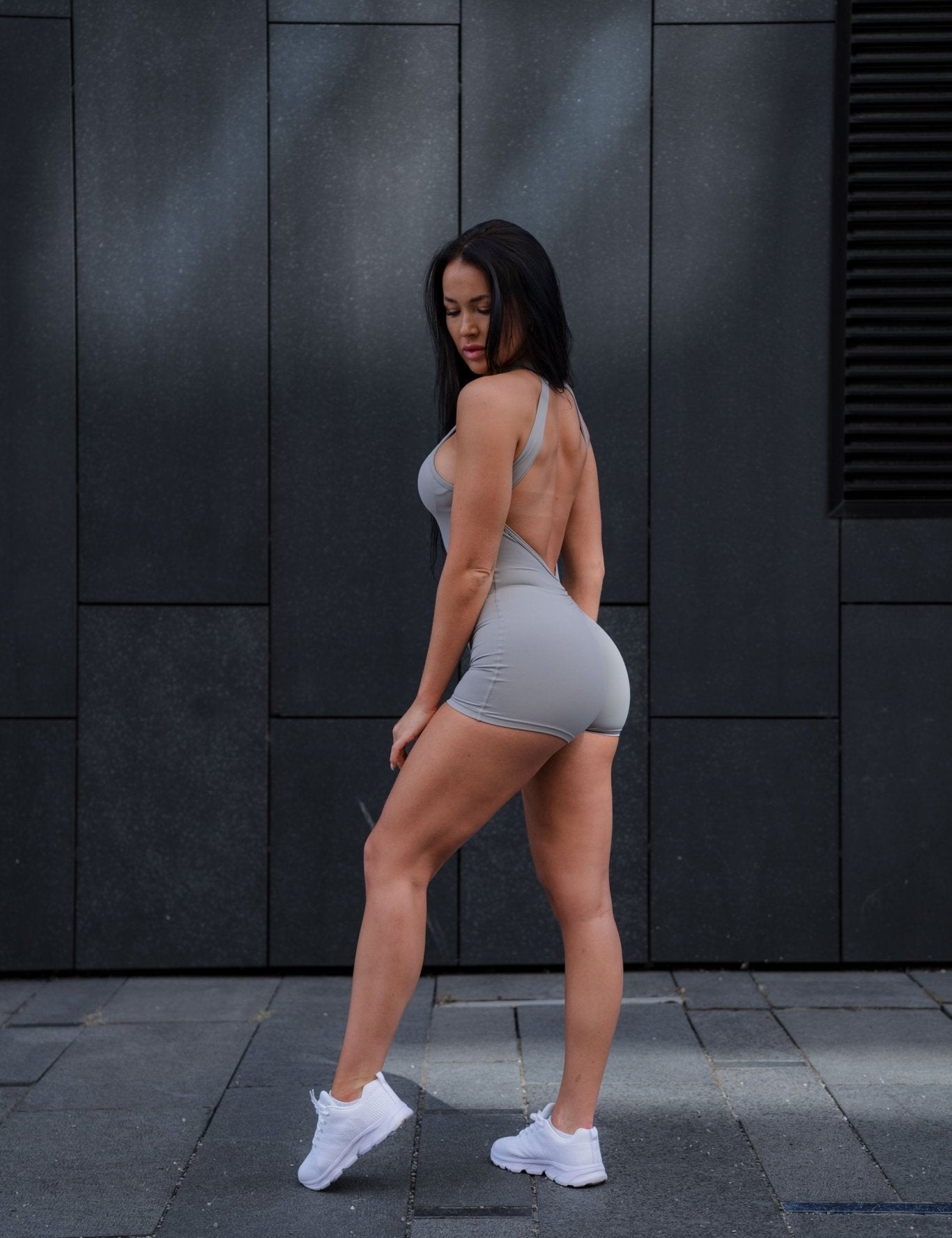 V - back bodysuit grey - NORTHLINE LABEL AS