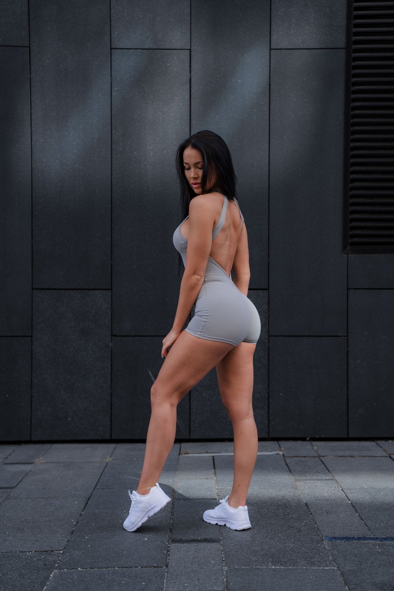 V - back bodysuit grey - NORTHLINE LABEL AS