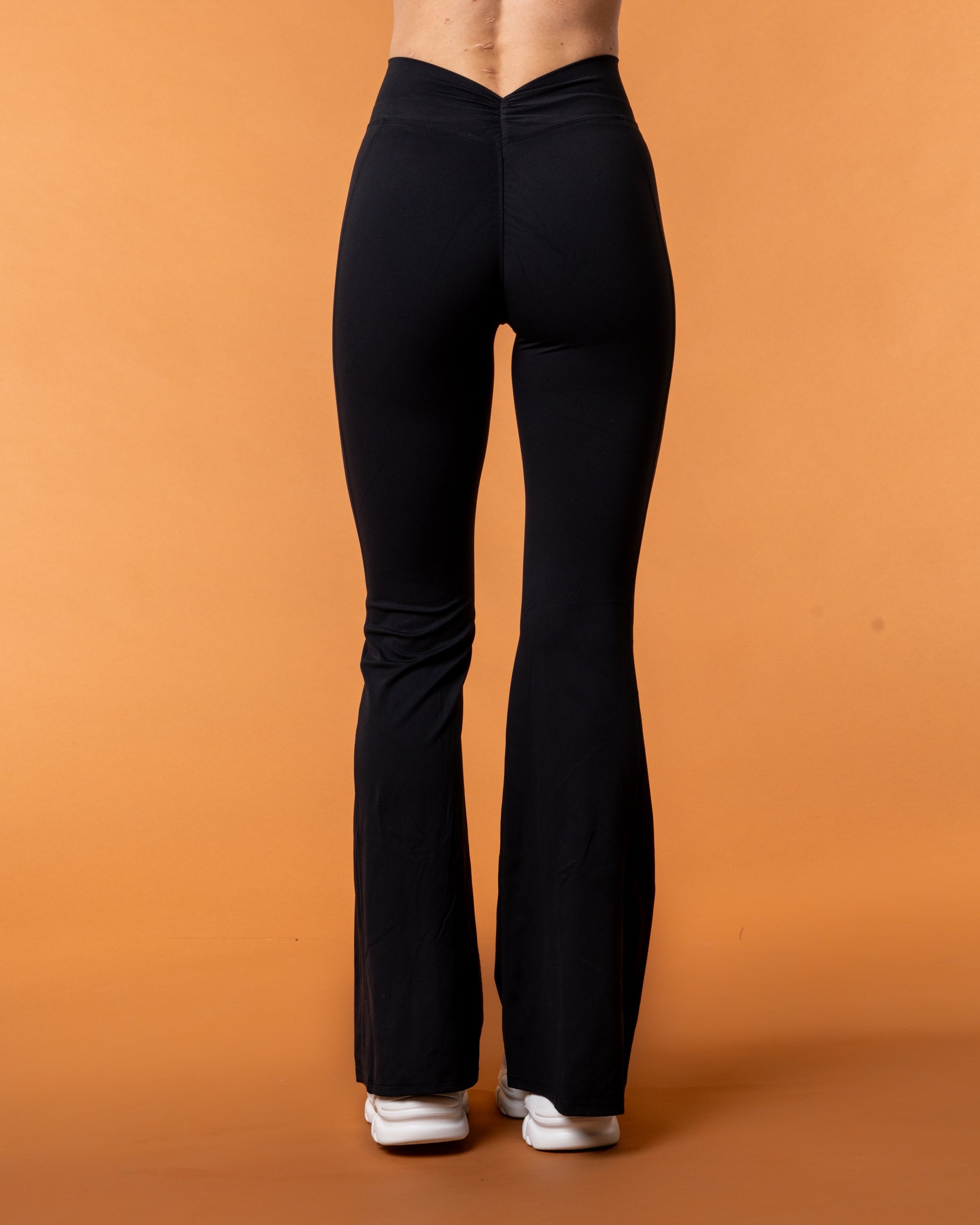 V - Back Flares Black - NORTHLINE LABEL AS
