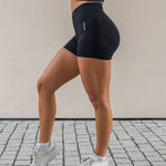 V - waist sculpt shorts black - NORTHLINE LABEL AS