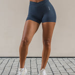 V - waist sculpt shorts blue - NORTHLINE LABEL AS