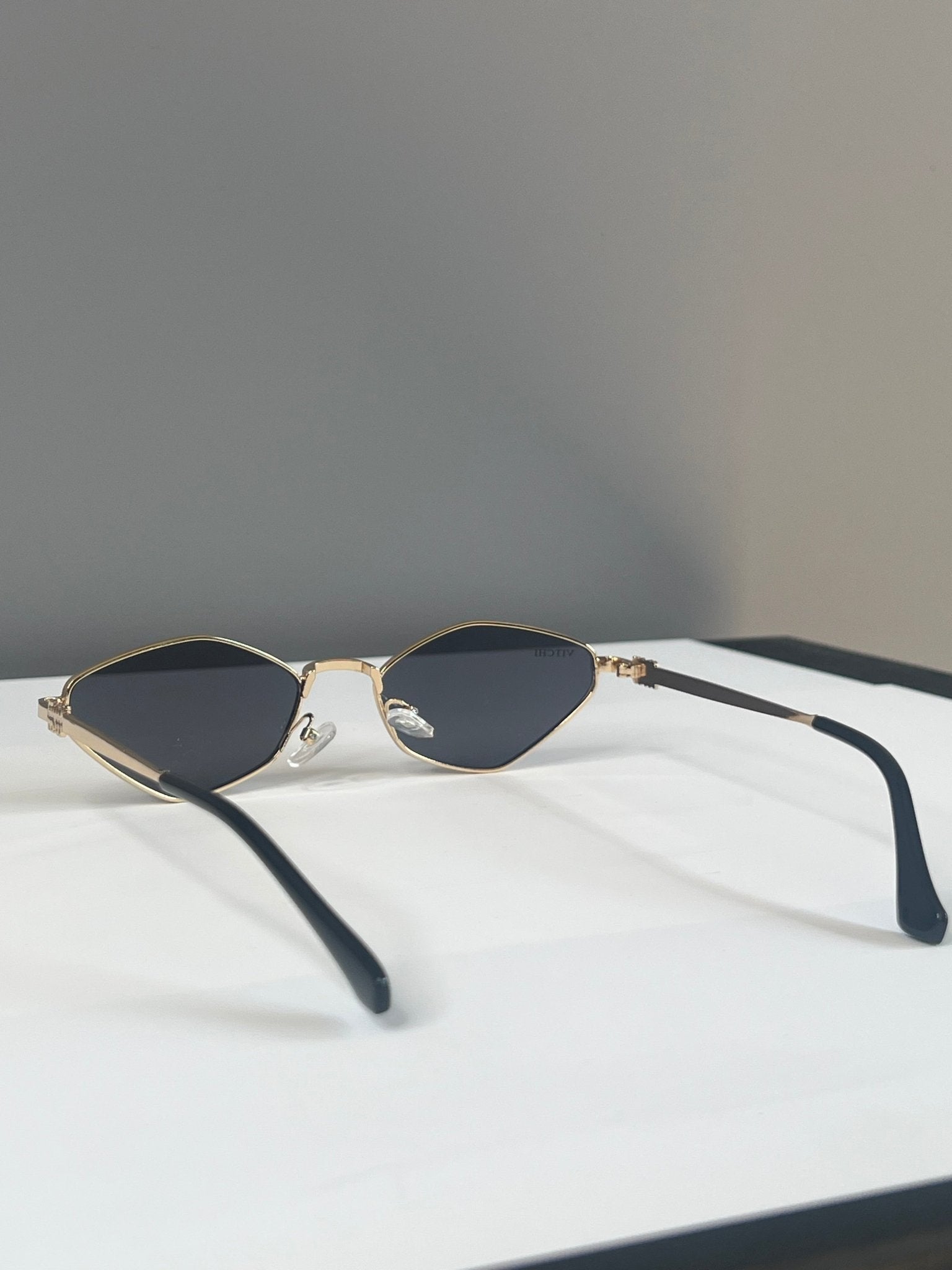 Vitchi blackline glasses - NORTHLINE LABEL AS