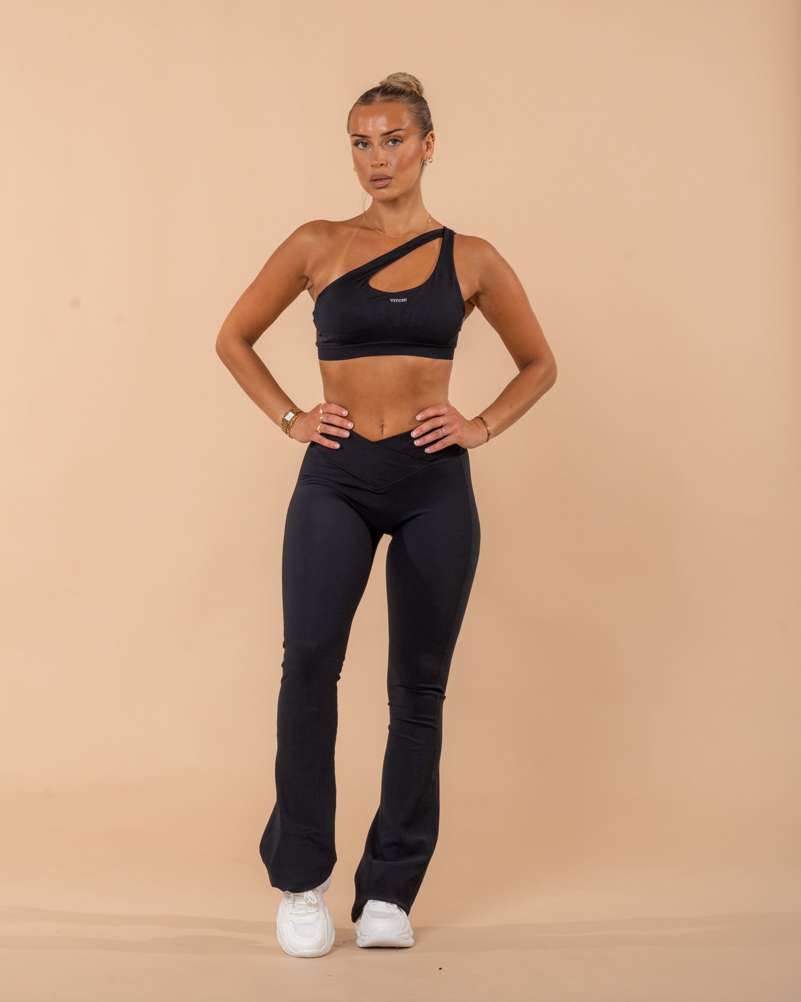 Vitchi v iconic black flares - NORTHLINE LABEL AS
