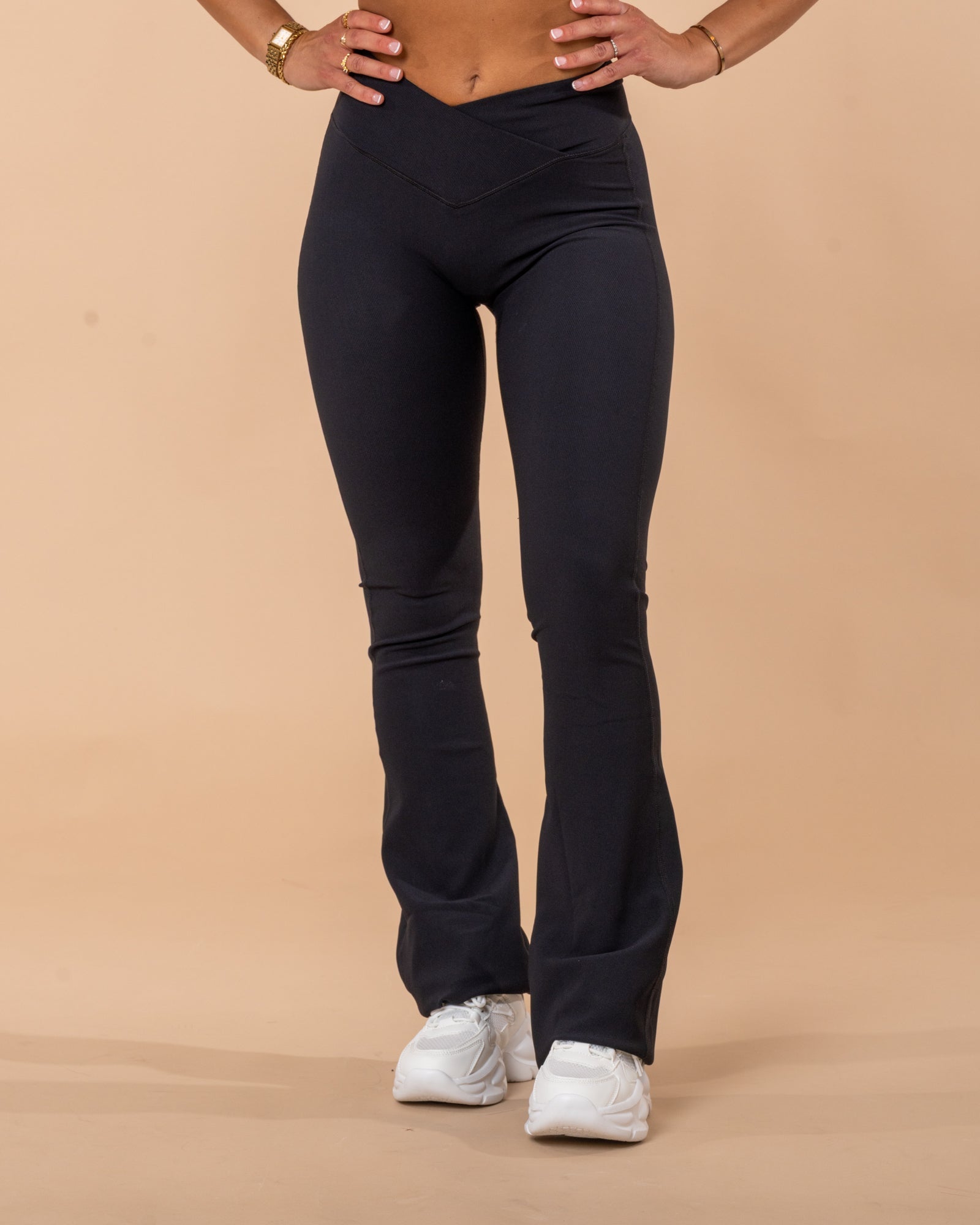 Vitchi v iconic black flares - NORTHLINE LABEL AS